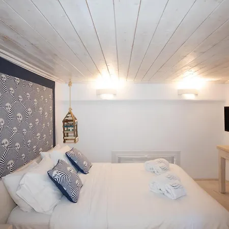 Blue, White And Grey Alojamento de Acomodação e Pequeno-almoço