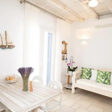 Blue, White And Grey Alojamento de Acomodação e Pequeno-almoço Ornos (Mykonos)