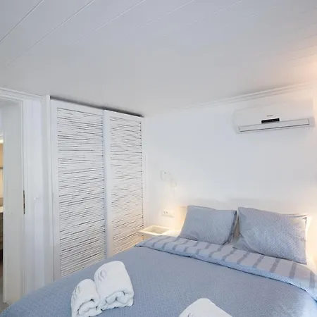 Blue, White And Grey Bed & Breakfast