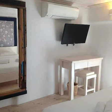 Bed & Breakfast Blue, White And Grey 4*