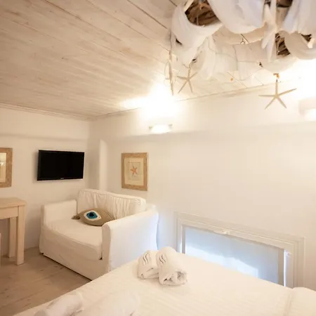 Blue, White And Grey 4* Ornos (Mykonos)