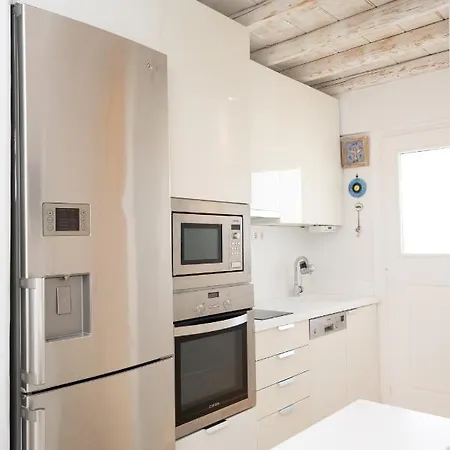 Blue, White And Grey B&B 오르노스