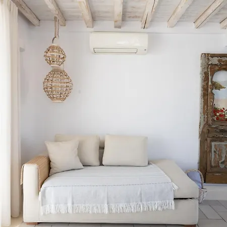 Blue, White And Grey B&B 오르노스