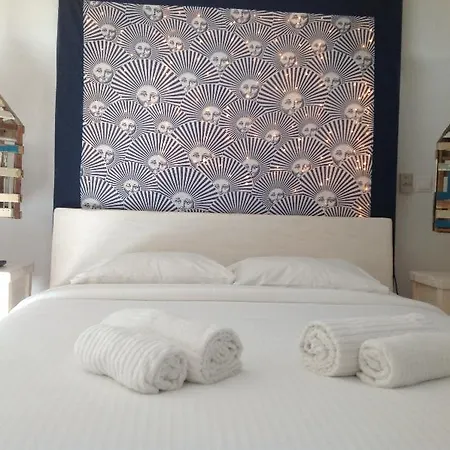 Blue, White And Grey Frühstückspension Ornos (Mykonos)