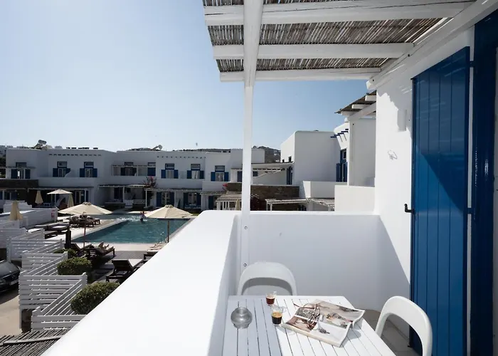 Nocleg ze śniadaniem Blue, White And Grey 4*